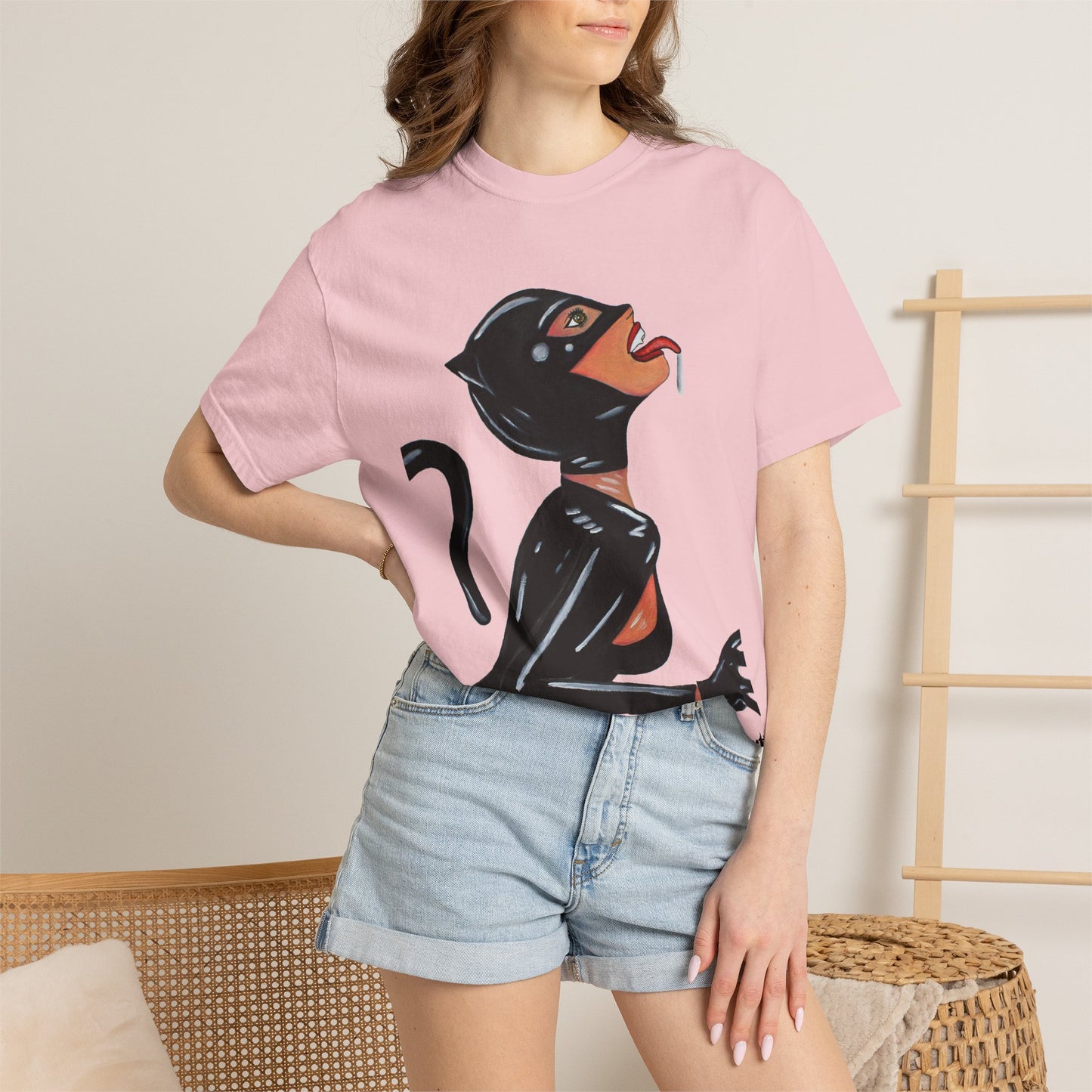 Catwoman Pinup T-Shirt — Hissoul Art Graphic Tee